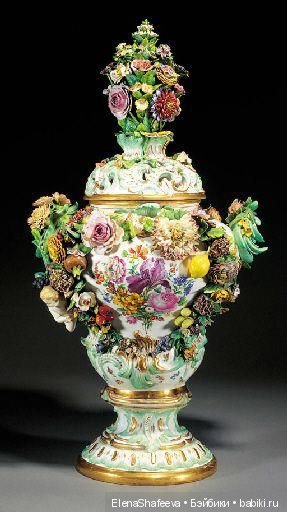 И конечно вазы! Какой же дом без них!? Антикварные шедевры