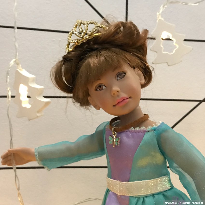 Орешек и ее волшебные птички несут волшебство в каждый дом