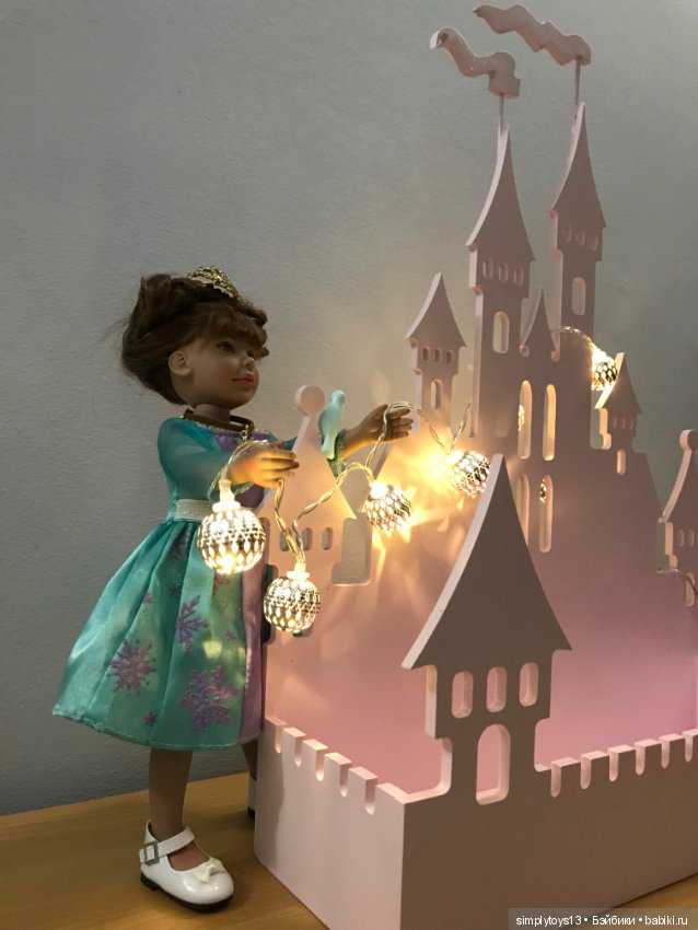 Орешек и ее волшебные птички несут волшебство в каждый дом