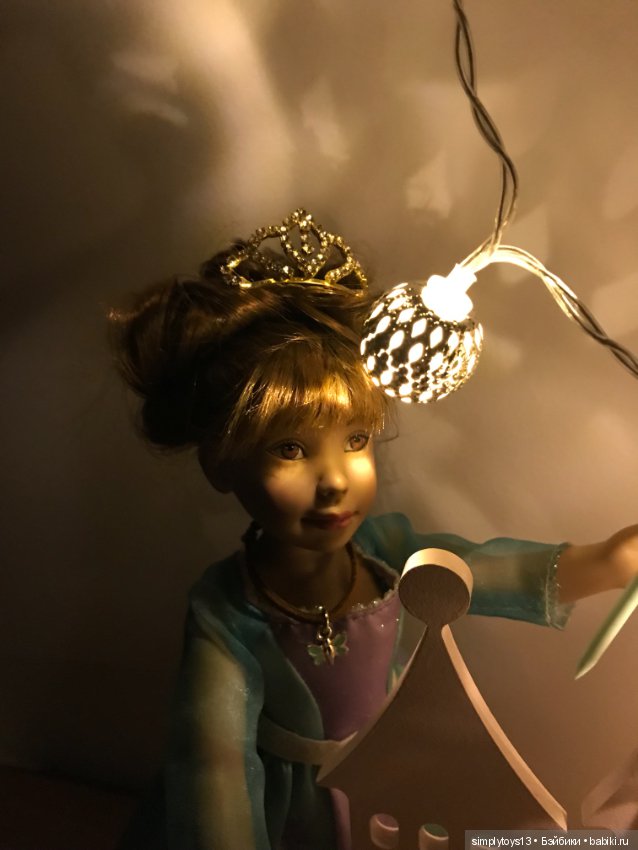 Орешек и ее волшебные птички несут волшебство в каждый дом