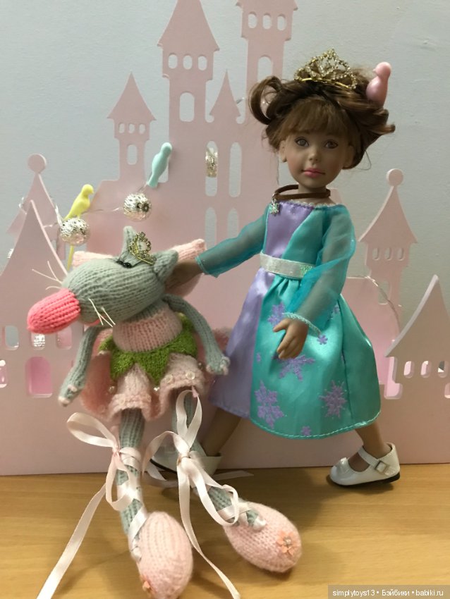 Орешек и ее волшебные птички несут волшебство в каждый дом