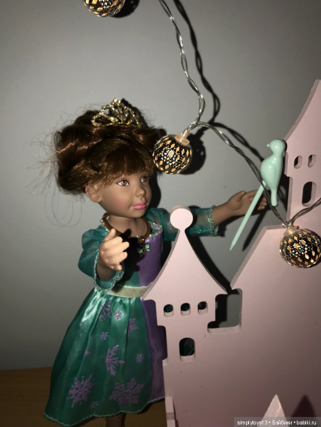 Орешек и ее волшебные птички несут волшебство в каждый дом