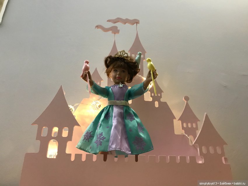 Орешек и ее волшебные птички несут волшебство в каждый дом