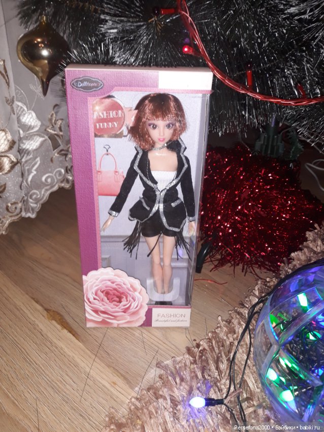 Черно-белая и в серебре, но... не Крыса, или Девочка из коробки