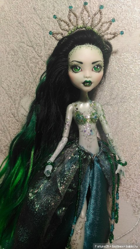 Морская сирена поздравляет всех с Новым годом (фото 6)