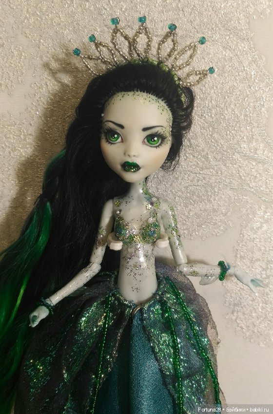 Морская сирена поздравляет всех с Новым годом (фото 7)