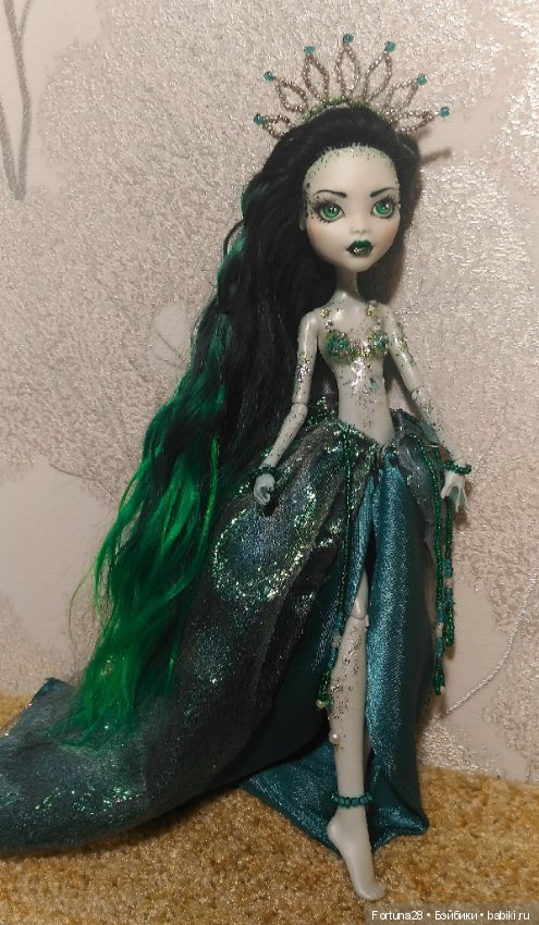 Морская сирена поздравляет всех с Новым годом (фото 2)