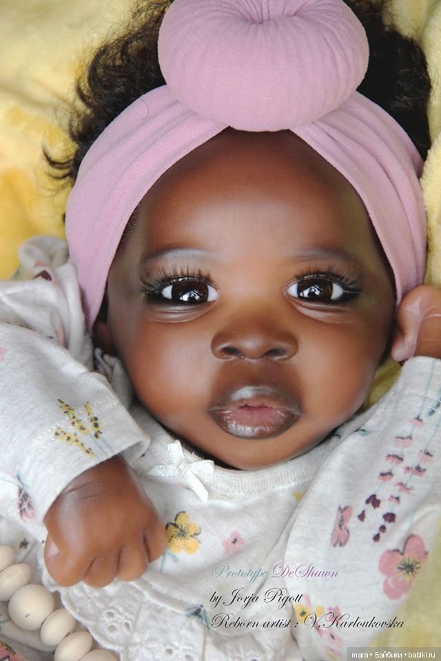 DeShawn скульптора Jorja Pigott, автор прототипа Vessela Karloukovska