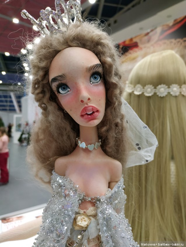 Выставка на Тишинке 6 января 2020