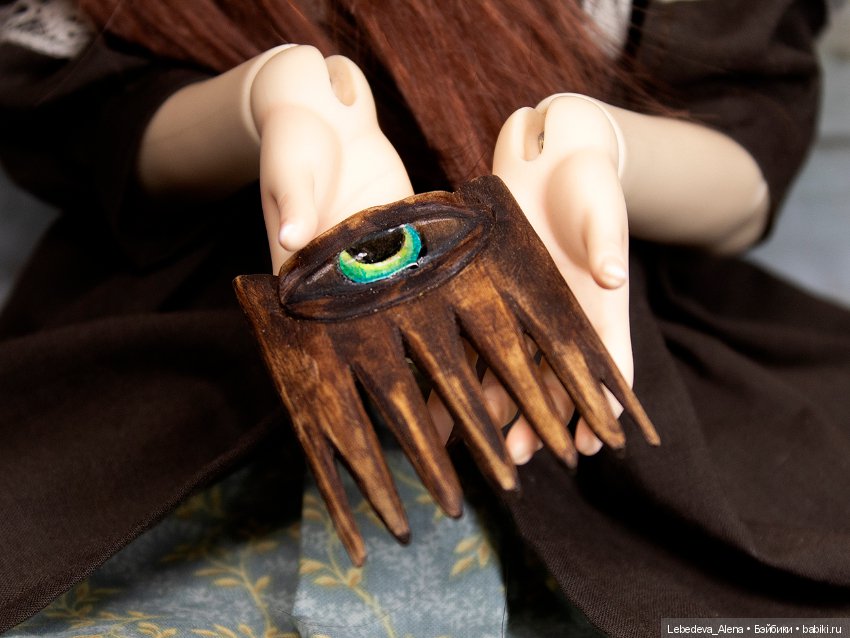 Авторские деревянные гребни для кукол