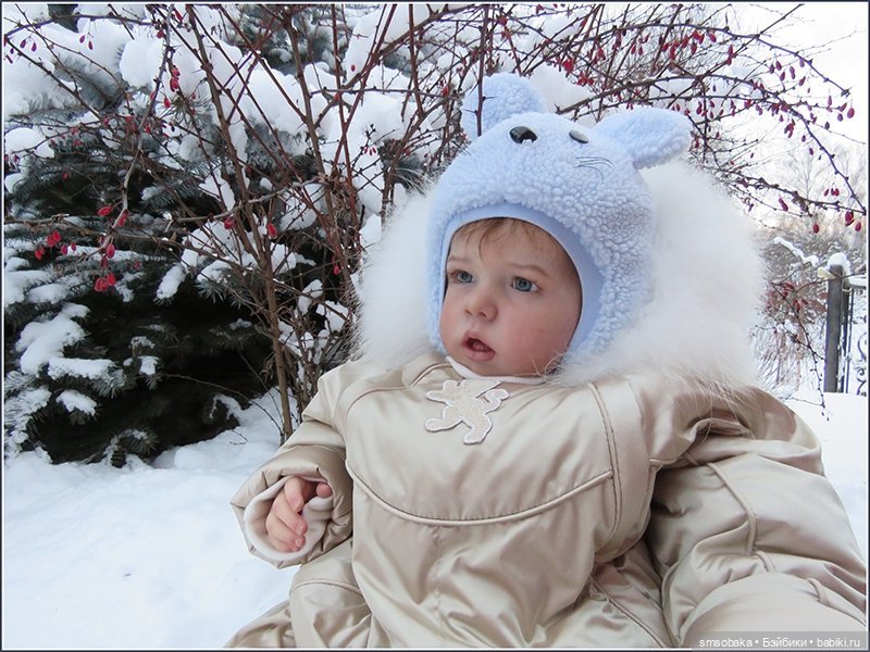 Димулька в зимней колясочке