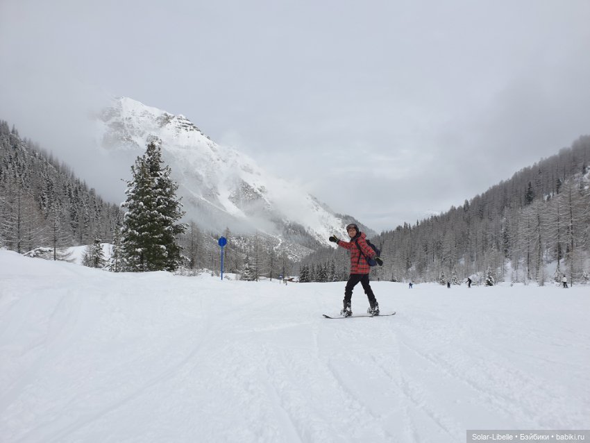 Симка катается на сноуборде или добро пожаловать в Иннсбрук