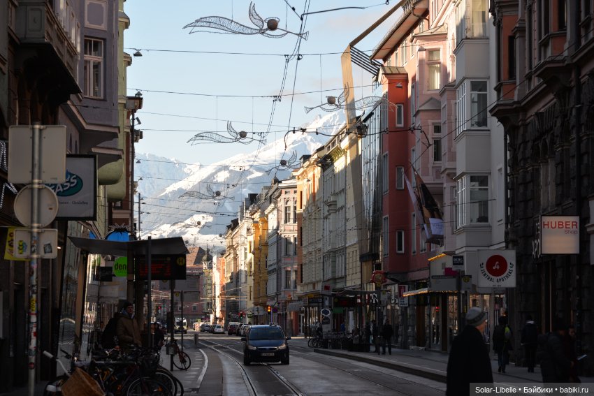 Симка катается на сноуборде или добро пожаловать в Иннсбрук