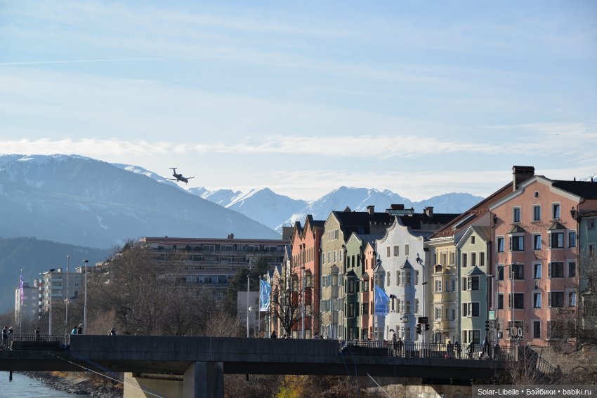 Симка катается на сноуборде или добро пожаловать в Иннсбрук