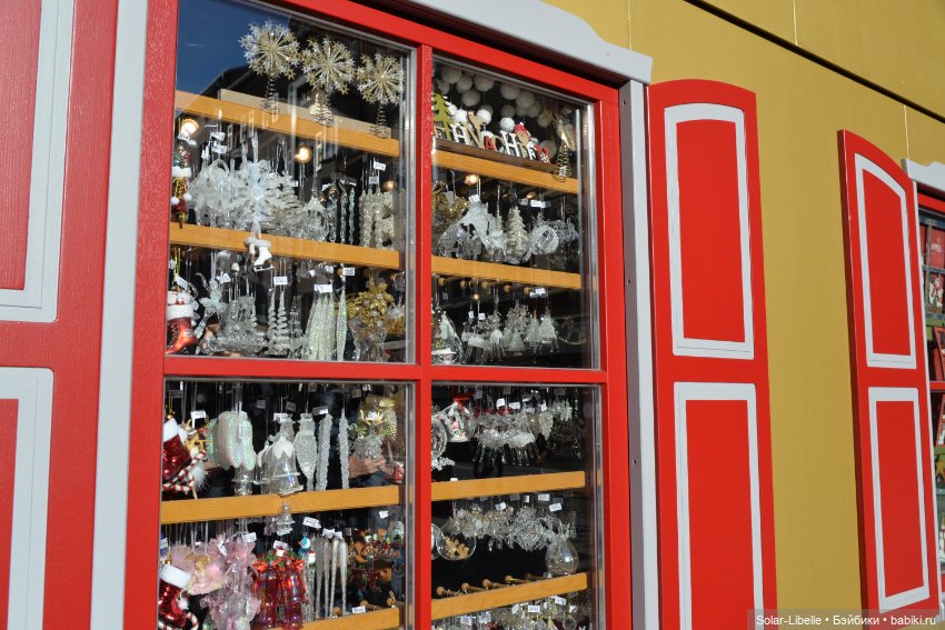 Симка катается на сноуборде или добро пожаловать в Иннсбрук