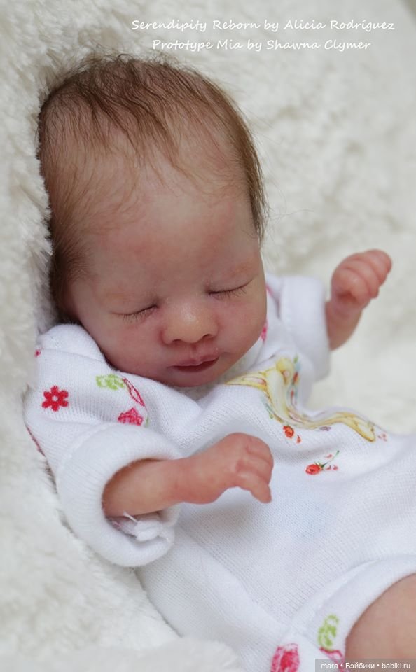 Mia скульптора Shawna Clymer, автор прототипа Alicia Rodriguez
