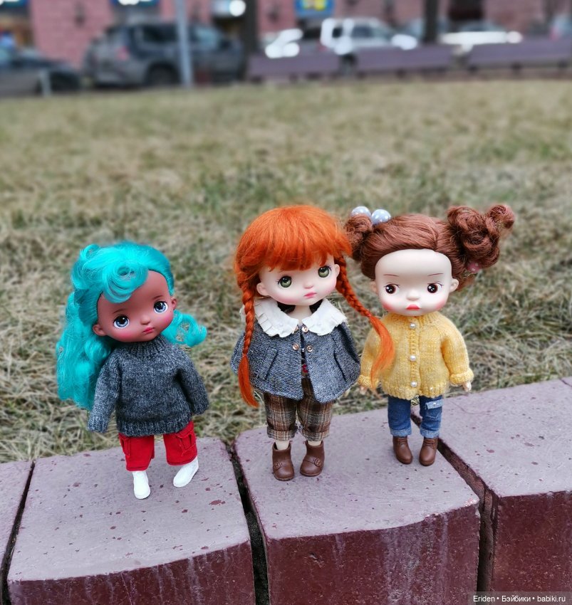 Прогулка с девочками. Holala