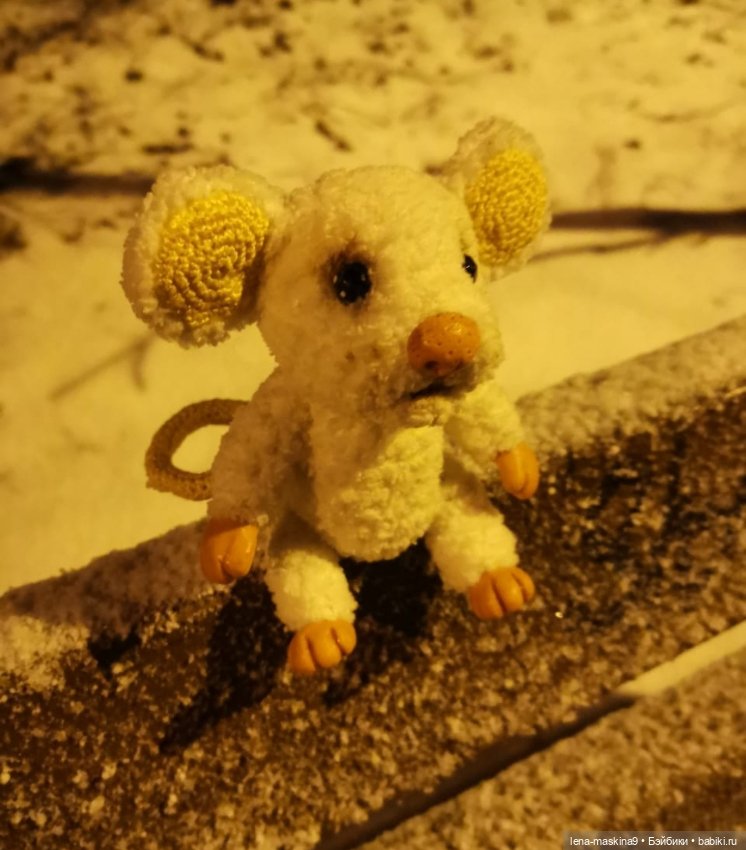 Вечер, Мышки в снежном лесу