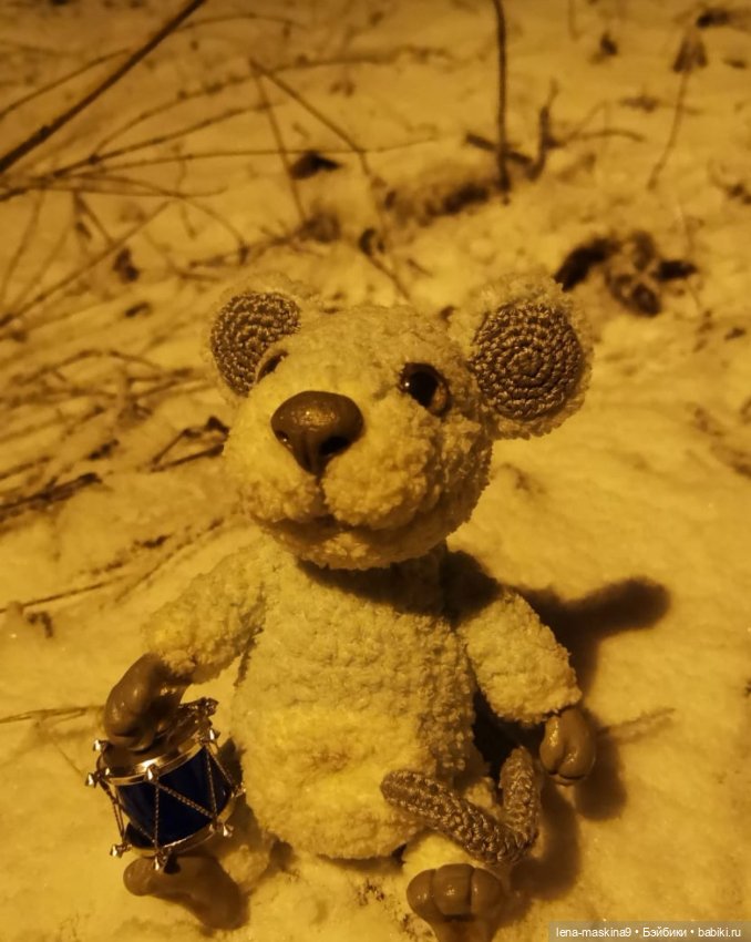 Вечер, Мышки в снежном лесу