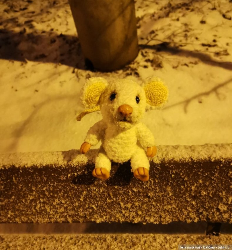 Вечер, Мышки в снежном лесу