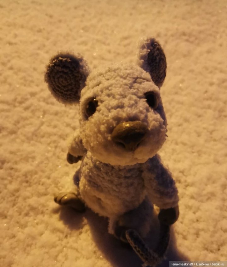 Вечер, Мышки в снежном лесу