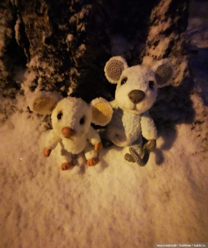 Вечер, Мышки в снежном лесу