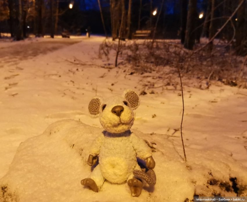 Вечер, Мышки в снежном лесу
