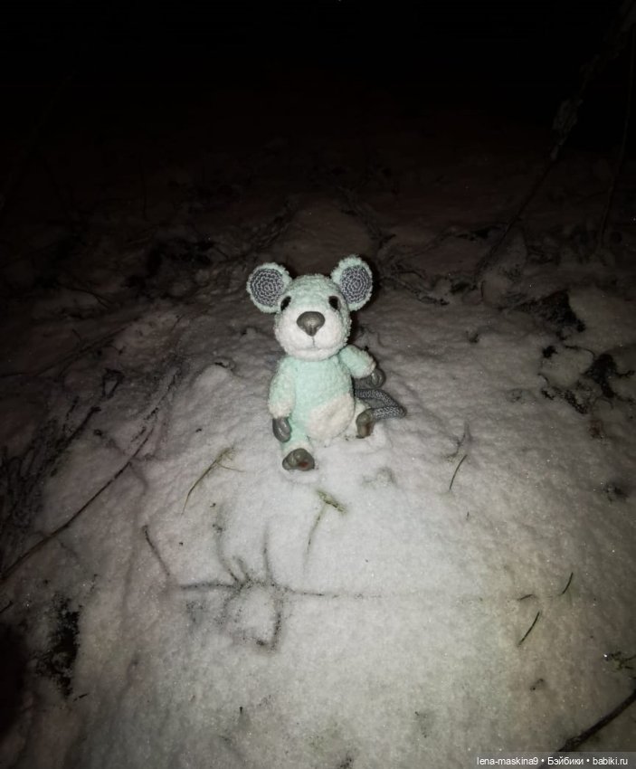 Вечер, Мышки в снежном лесу