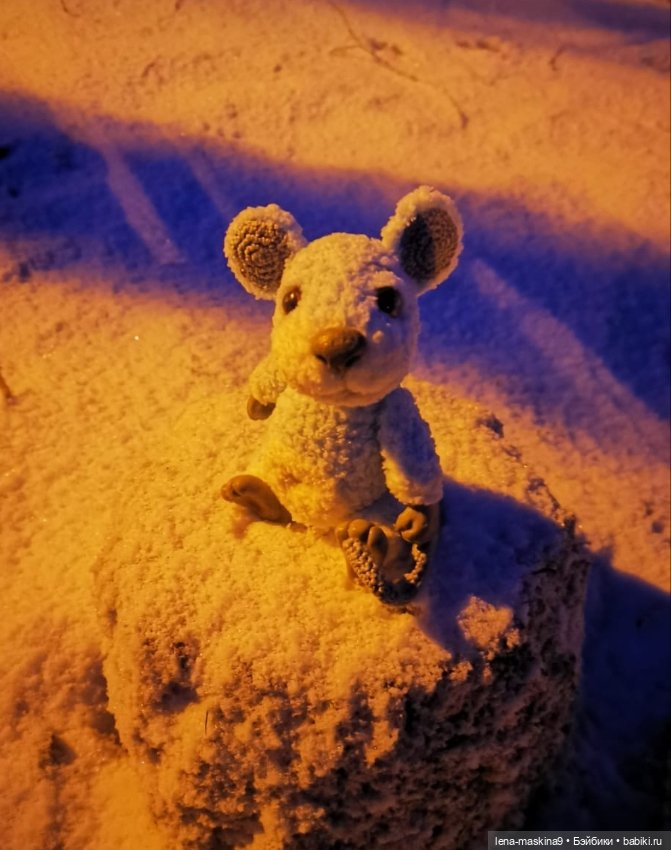 Вечер, Мышки в снежном лесу