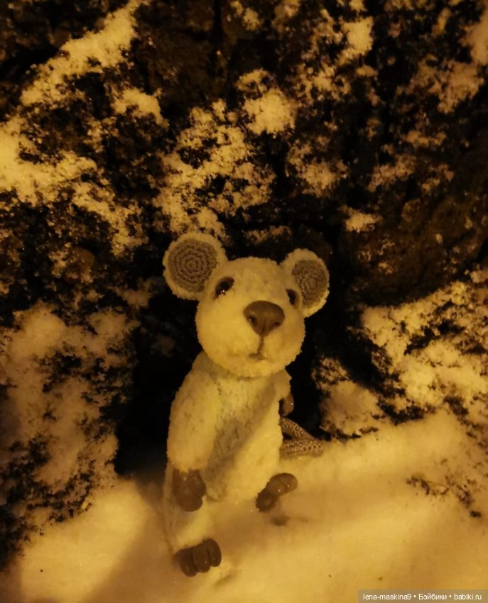 Вечер, Мышки в снежном лесу