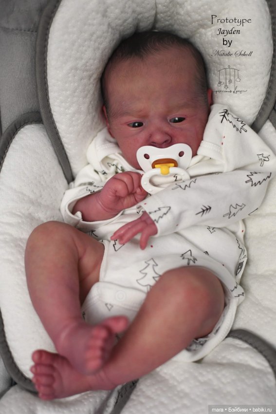 Jayden Awake скульптора Natalie Scholl, автор прототипа Holly Paz