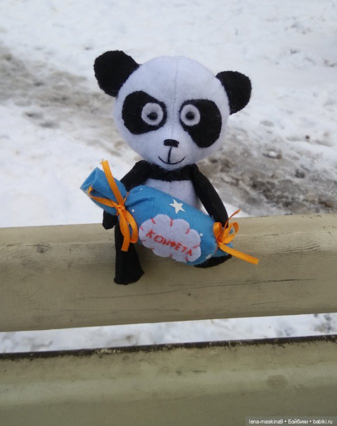 Пандочка и ее любимая конфетка