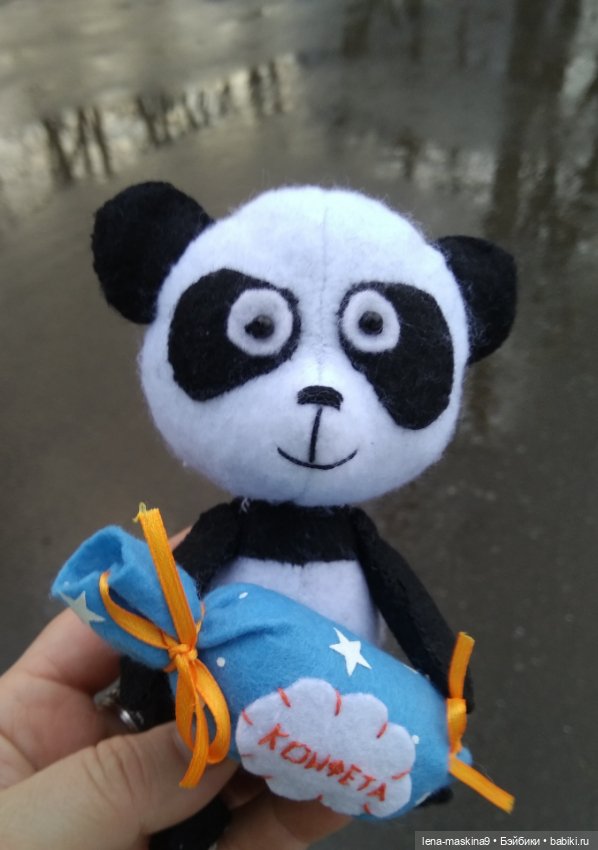 Пандочка и ее любимая конфетка (фото 7)