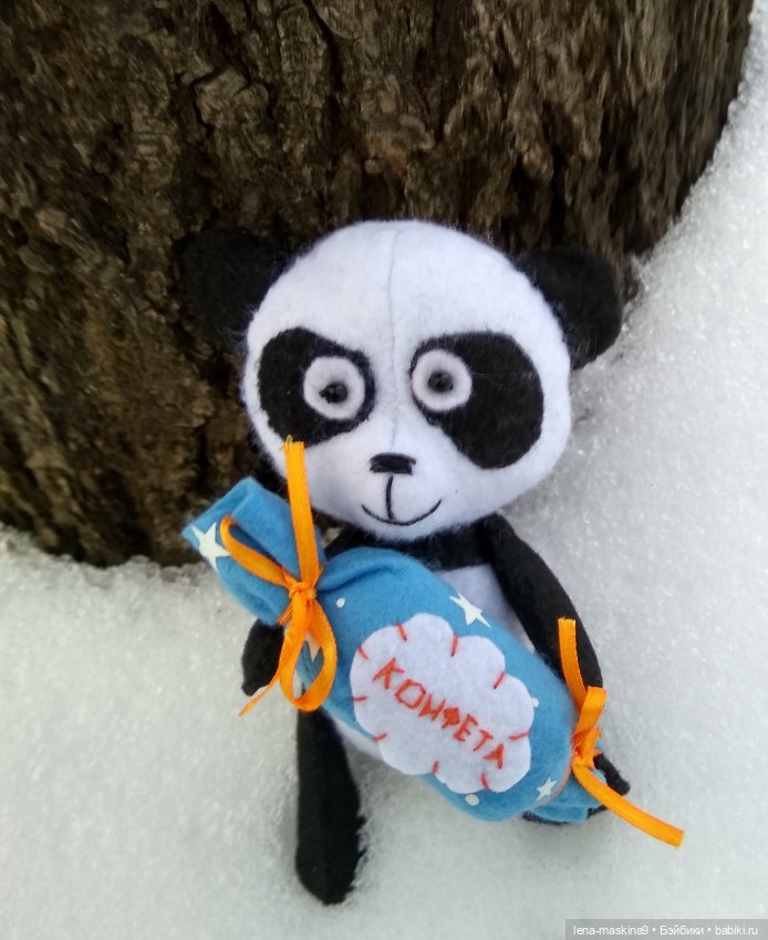 Пандочка и ее любимая конфетка (фото 4)