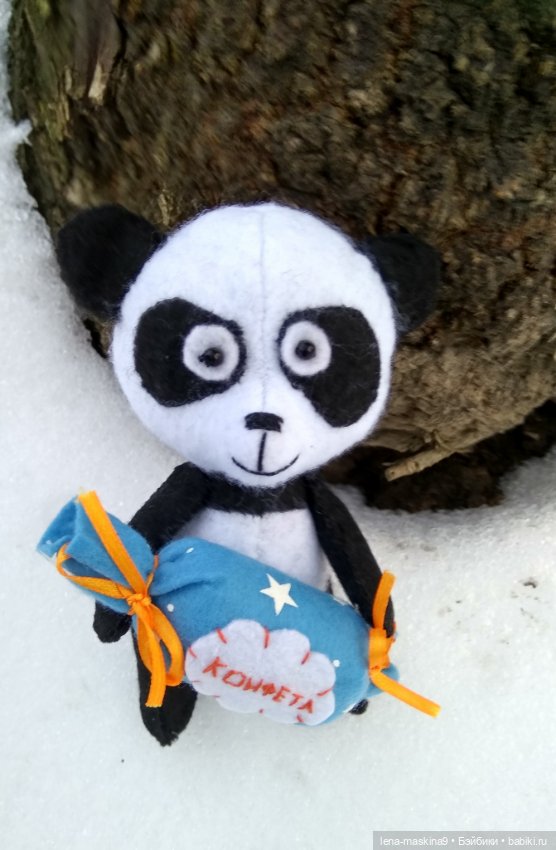 Пандочка и ее любимая конфетка (фото 8)