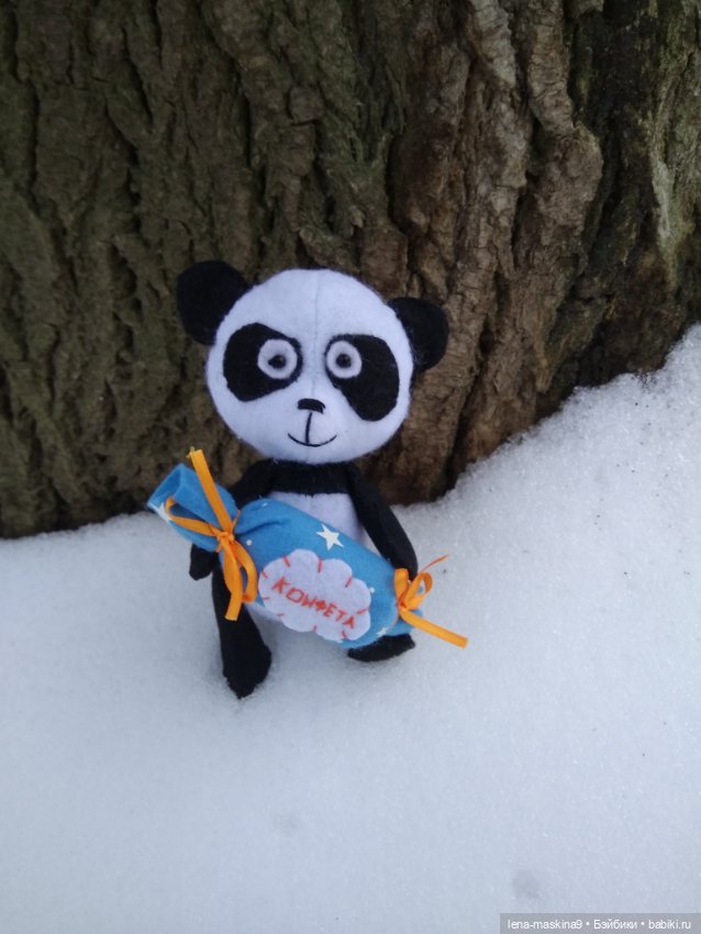 Пандочка и ее любимая конфетка (фото 10)