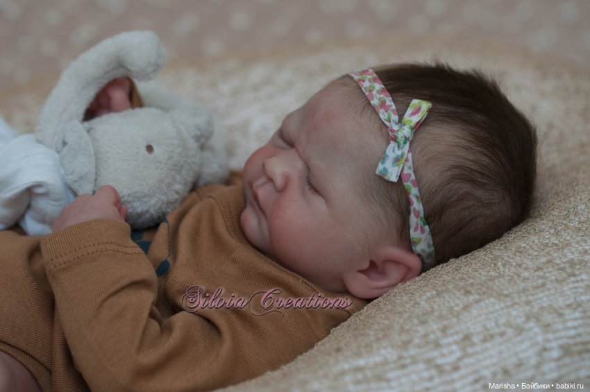 Kovu скульптора Sabrina Hergarten, автор прототипа Silvia Ezquerra