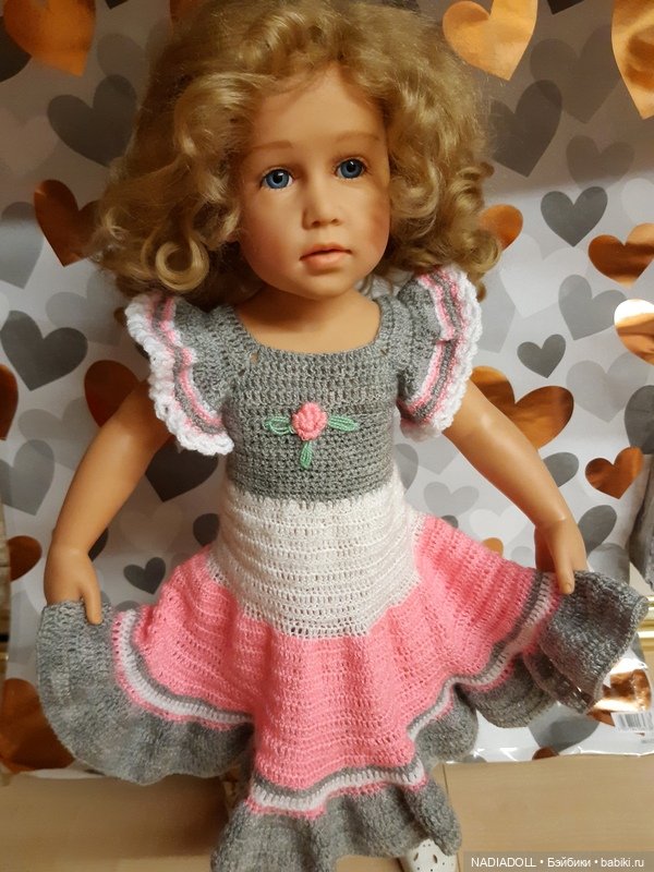 Голубоглазка AIMEE примеряет наряды (фото 6)