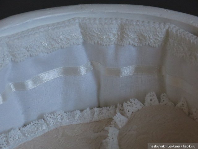 Кукольная коляска и кроватка для двойняшек. 1/6