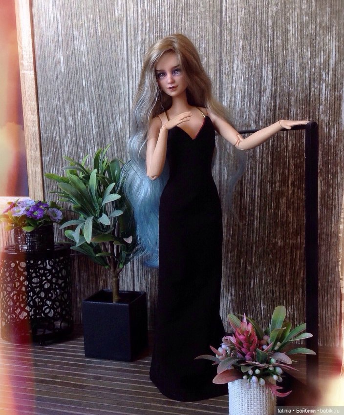 И это всё о Флёр... один персонаж и много фото