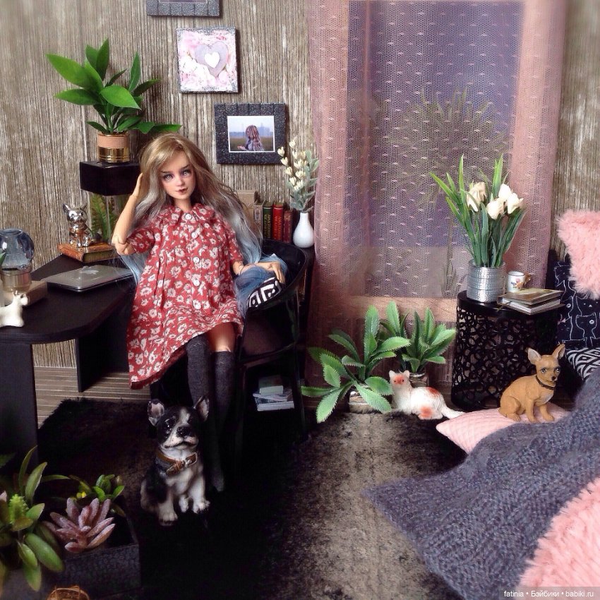 И это всё о Флёр... один персонаж и много фото