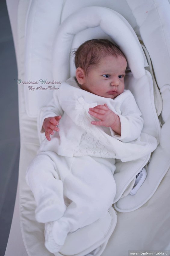 Juno скульптора Priscilla Lopez, автор прототипа Alexa Calvo