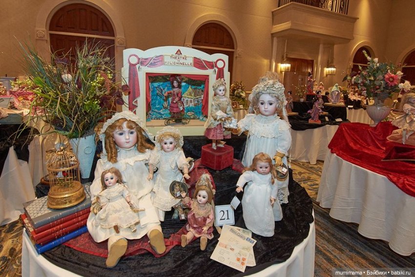 Theriault's 50th Anniversary January Marquis Auction Weekend