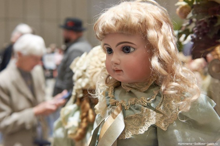 Theriault's 50th Anniversary January Marquis Auction Weekend