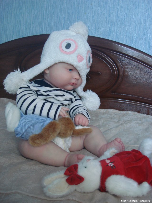 Малыш Арсений на небольшой прогулке