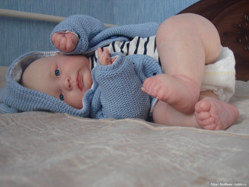 Малыш Арсений на небольшой прогулке (фото 2)