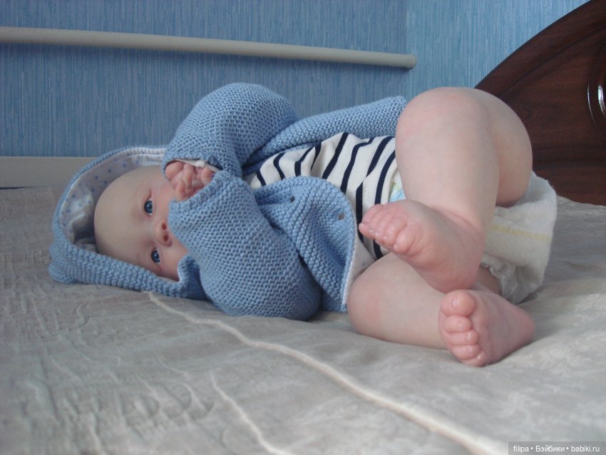 Малыш Арсений на небольшой прогулке (фото 3)