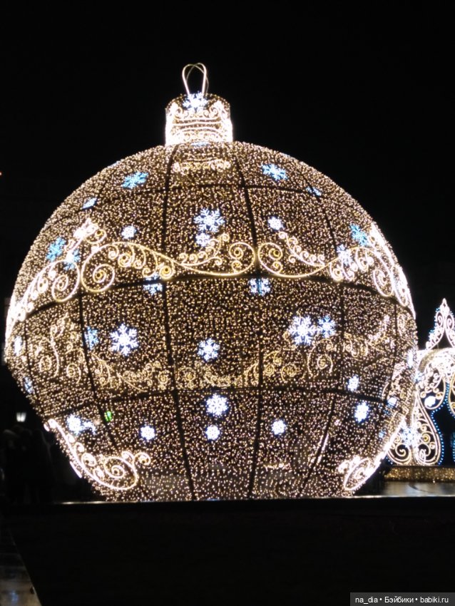 Приключения Саяры. Новый год на Красной площади