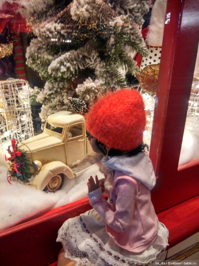 Приключения Саяры. Новый год на Красной площади