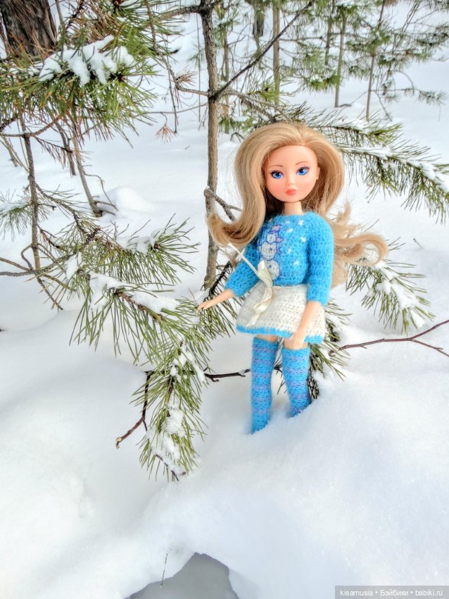 Зимняя прогулка стильных девчонок